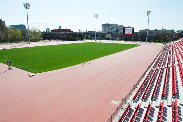 Estádio de atletismo dos Jogos Pan-Americanos de Toronto na York University (Divulgação)