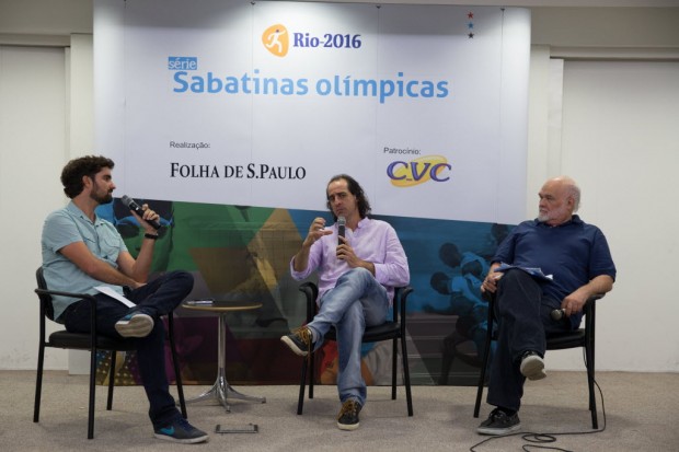 Fernando Meligeni durante sabatina olímpica da Folha com o colunista de 'Esporte' Edgard Alves e o repórter Marcel Merguizo (Diego Padgurschi /Folhapress) 